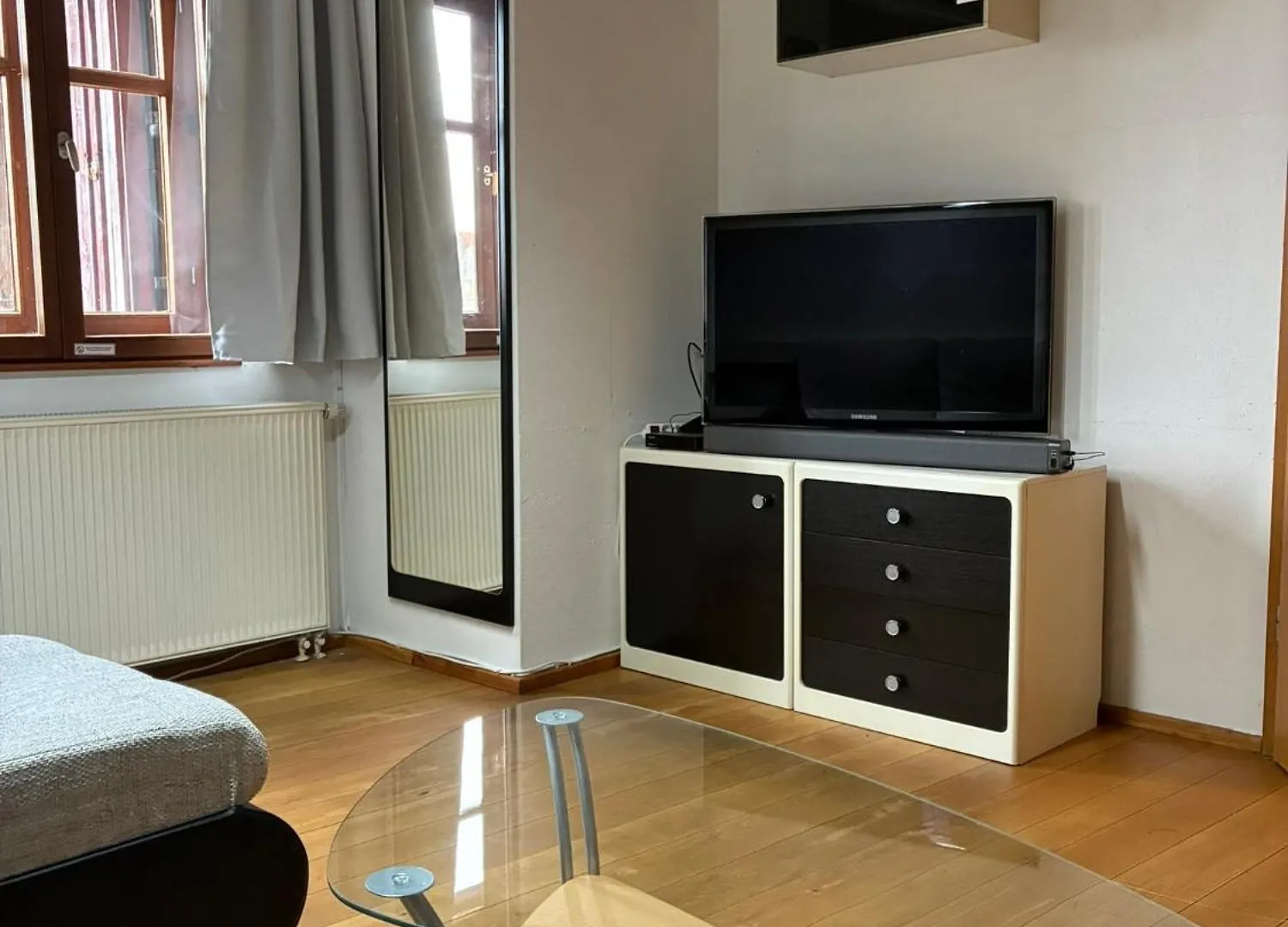 Apartment Ferienwohnung Monteurswohnung Fuer 1 Bis 8 Personen Diebach